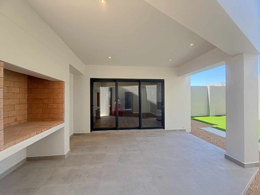 3 Bedroom Property for Sale in Country Club Western Cape